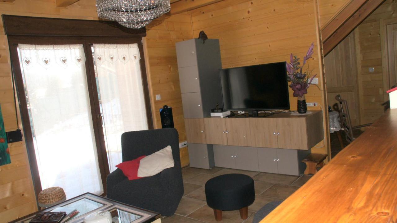 Chalet Du Champs Des Semeaux Wisches 外观 照片